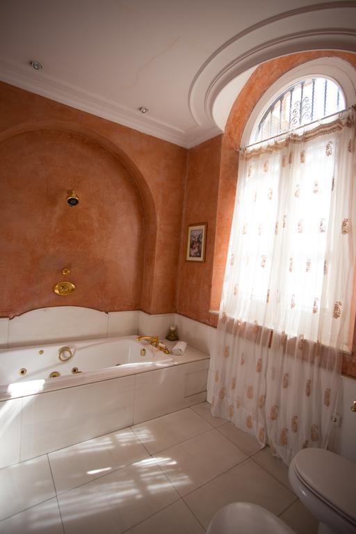 Villa De La Palmera Севилья Экстерьер фото
